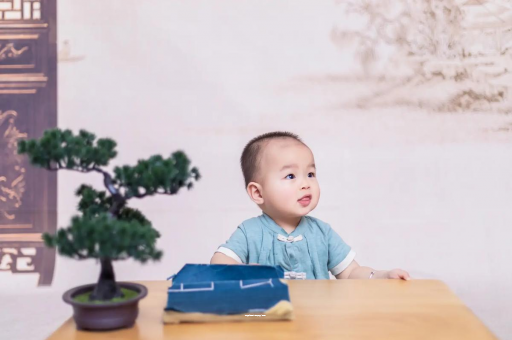 蚌埠宝宝眼屎多是什么原因 蚌埠宝宝眼屎多是什么原因